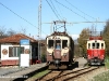 nella stazione di Campi (linea Genova-Casella) il treno merci trainato dalal locomotiva 29 dÃ  la precedenza all'elettromotrice A1. (22/11/2008; foto Ellis Barazzuol / tuttoTreno)