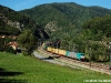 La E 483 011 di Linea alla testa di un merci proveniente da Melzo e diretto a La Spezia. (Isola del Cantone, 15/09/2010; foto Luca Colombo / tuttoTreno)