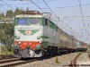 La E 646 158 impegnata nel trasferimento di un convoglio di carrozze storiche da Milano a Paola. (Torricola, 13/10/2010; foto Davide Porciello / tuttoTreno)
