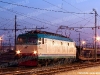 La E 652 014 alla testa di un treno di bisarche vuote a Verona Porta Nuova. (20/04/2010; Fabio Miotto / tuttoTreno)