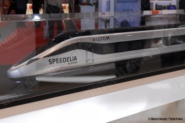 La maquette del treno offerto da Alstom nella gara per i treni AV di Trenitalia; la società francese lo ha messo a catalogo accanto al Pendolino, all'AGV e al TGV doppi piano. (Berlino, 21/09/2010; Marco Bruzzo / TuttoTreno)