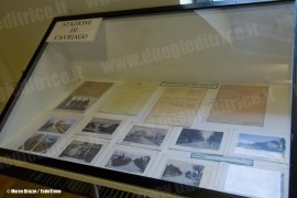 Una bacheca della mostra commemorativa per i 100 anni della linea Reggio Emilia - Ciano d'Enza. (Ciano, 09/10/2010; © Marco Bruzzo / tuttoTreno)