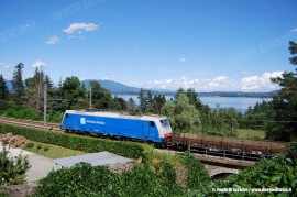 La E 483 105 di NordCargo alla testa di un merci sulla linea Milano–Domodossola; foto Paolo Di Lorenzo / tuttoTreno)